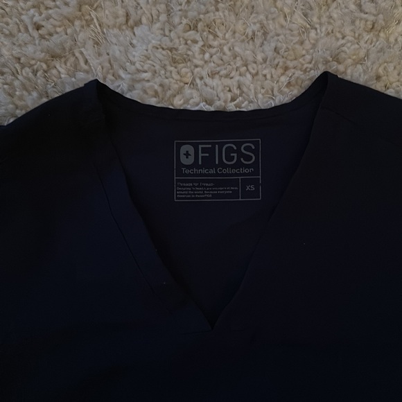 Figs navy scrub top, XS - Picture 2 of 6